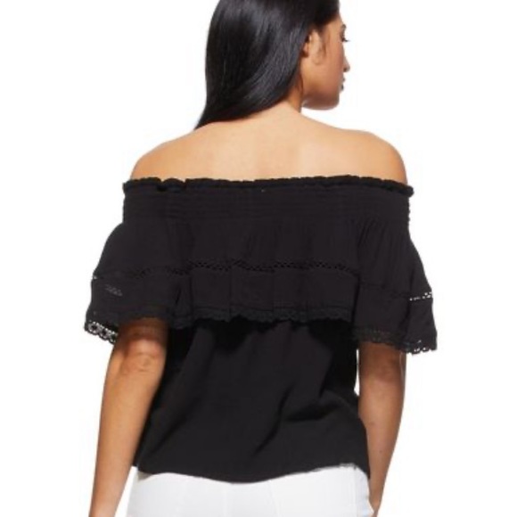 Sofia Jeans Black Cha Cha Over the Shoulder Top in XL - Picture 2 of 6
